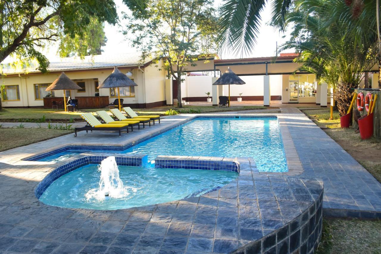 Cresta Botsalo Hotel Palapye Esterno foto