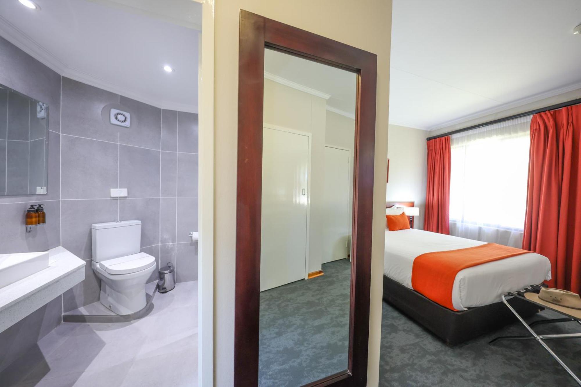 Cresta Botsalo Hotel Palapye Esterno foto