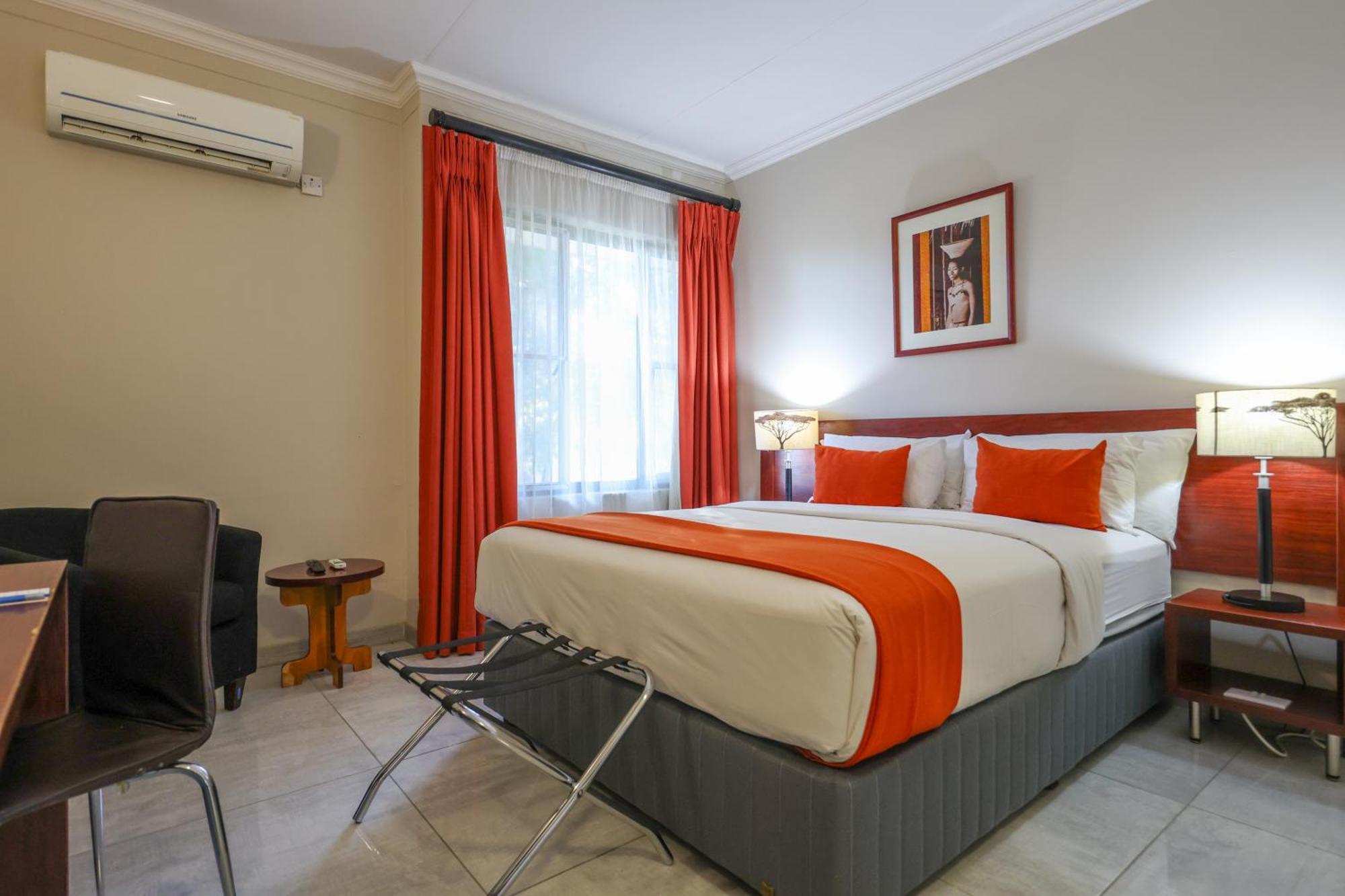Cresta Botsalo Hotel Palapye Esterno foto