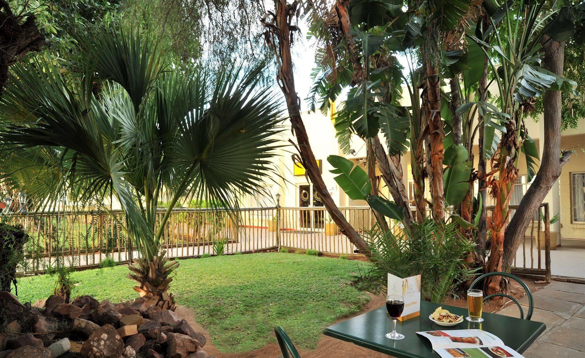 Cresta Botsalo Hotel Palapye Esterno foto